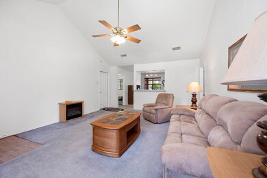 2802 Dove Tree Dr, Alvin, TX 77511 - photo 6