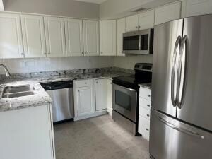 325 S Ocean Breeze unit 2, Lake Worth Beach, FL 33460 - photo 3