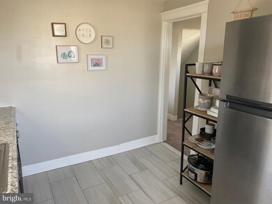 512 Arndt Ave unit B, Riverside, NJ 08075 - photo 3