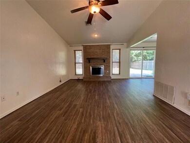 705 Holly Hill Rd, Edmond, OK 73003 - photo 4