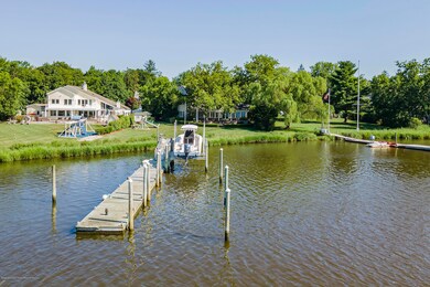 157 Ft Dock