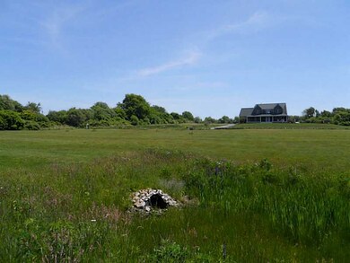 14 Lewis Dr, Middletown, RI 02842 - photo 2