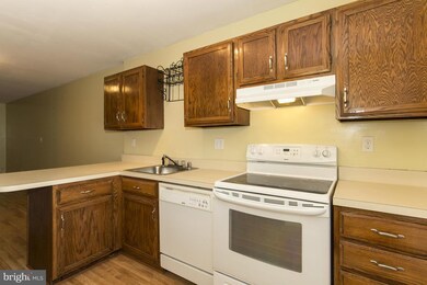 23 Piedmont Ct, Halethorpe, MD 21227 - photo 4