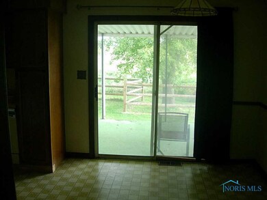 19564 Bradner Rd, Pemberville, OH 43450 - photo 6