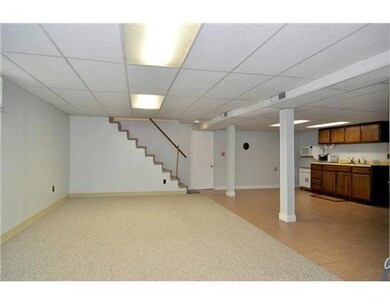 204 Mountain Laurel Dr, Cranston, RI 02920 - photo 6