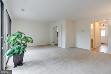 12863 Cara Dr unit 27, Woodbridge, VA 22192 - photo 7
