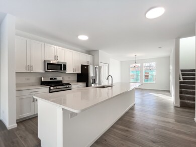 235 Regency Ct unit B, Wauconda, IL 60084 - photo 4