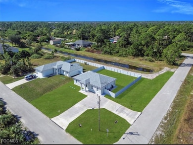 946 Hansen St E, Lehigh Acres, FL 33974 - photo 3