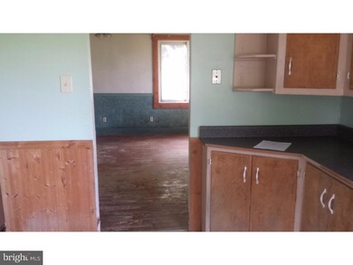 966 W Market St, Schuylkill Haven, PA 17972 - photo 6