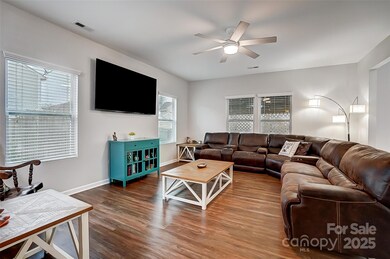 3206 Thorpe Ln, Clover, SC 29710 - photo 6