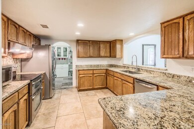 1910 E June Cir Mesa AZ 85203-large-012-