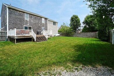 31 Evelin Cir, Middletown, RI 02842 - photo 2