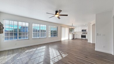 2119 W Tracy Ln, Phoenix, AZ 85023 - photo 5