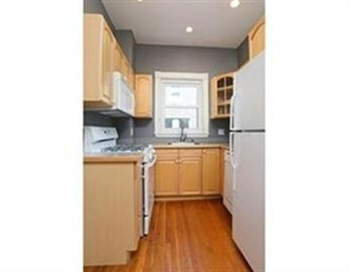 82 Munroe St unit 10, Somerville, MA 02143 - photo 7