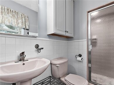 4 Fieldcrest Cir, Asheville, NC 28806 - photo 7