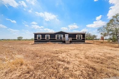 2951 Farm To Market Road 1333, Poteet, TX 78065 - photo 2