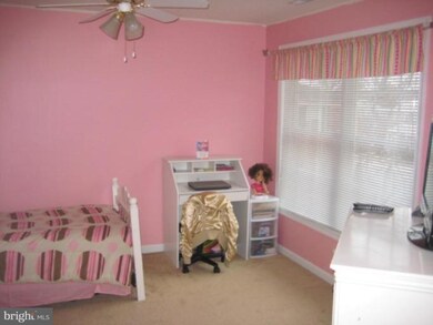 8635 Oakleigh Rd, Parkville, MD 21234 - photo 7