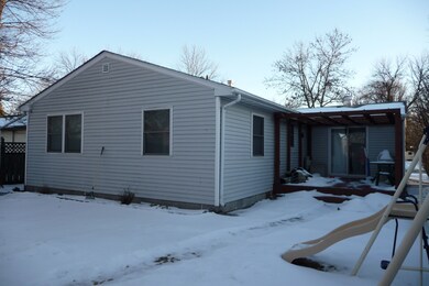 1520 13th Ave S, Grand Forks, ND 58201 - photo 2