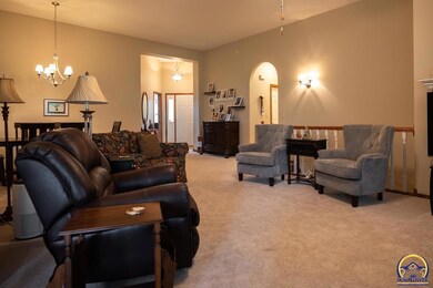 6225 SW 38th Ct, Topeka, KS 66610 - photo 5