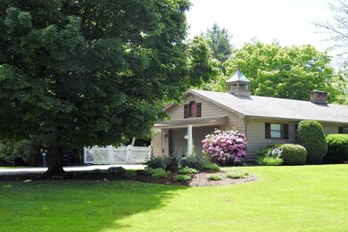 465 Eastridge Cir, Mendon, VT 05701 - photo 2