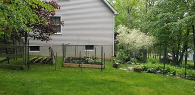 108 Apple Dr, Milford, PA 18337 - photo 5