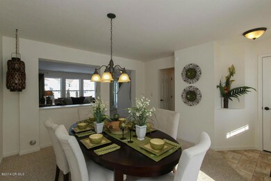 007_Dining Room