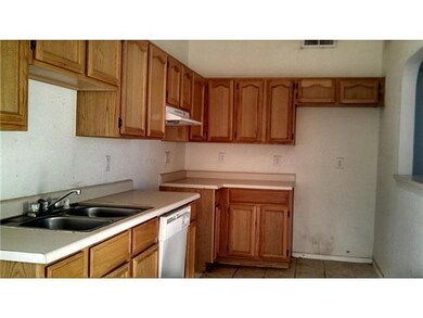 505 Katherine Dr, Horizon City, TX 79928 - photo 3