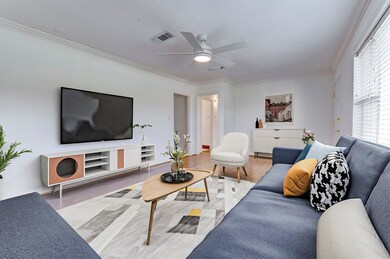 1806 Gardenia Dr, Houston, TX 77018 - photo 4