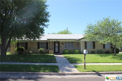 906 Valley Dr, Copperas Cove, TX 76522 - photo 2