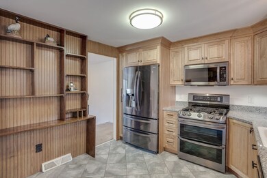 40 Charles St, Georgetown, MA 01833 - photo 7