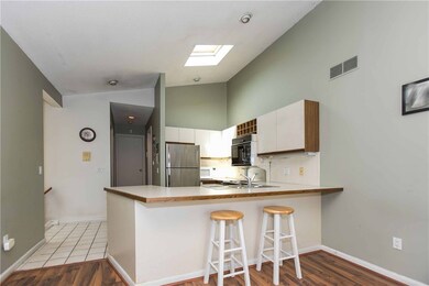 996 Williamsburg Cir, Warwick, RI 02886 - photo 6