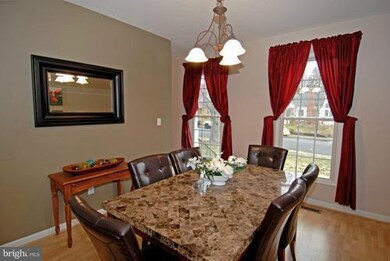 331 Grove Ave, Falls Church, VA 22046 - photo 7