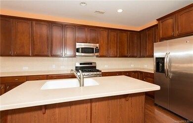 Look at all those cabinets!  Great storage and cou