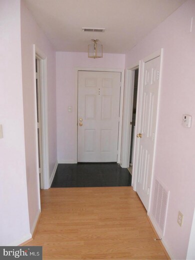 5124 Stone Shop Cir, Owings Mills, MD 21117 - photo 4