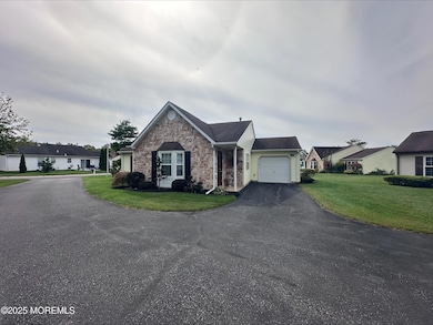 17 Ivy Ridge Close unit 622, Freehold, NJ 07728 - photo 3