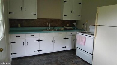 2286 Senseny Rd, Winchester, VA 22602 - photo 5