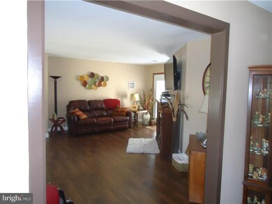 324 Barry St, Elkins Park, PA 19027 - photo 4