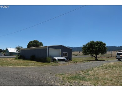 205 3rd St, Long Creek, OR 97856 - photo 5