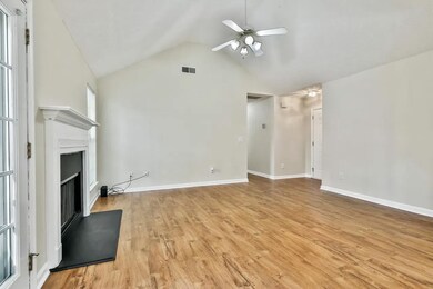 120 Creekside Dr, Grantville, GA 30220 - photo 4