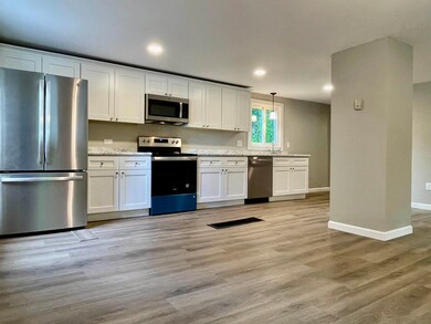 20 Merrimack St, Hooksett, NH 03106 - photo 4