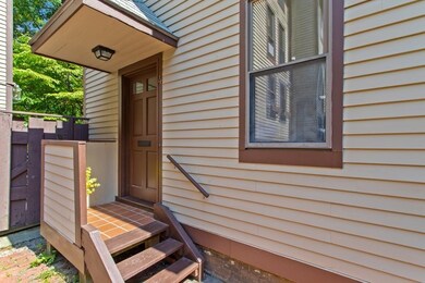 36 Irving St unit R, Cambridge, MA 02138 - photo 2