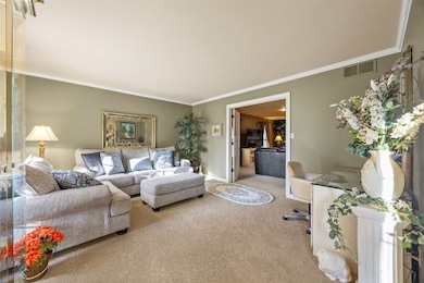 3920 Wyndham Dr NE, Cedar Rapids, IA 52402 - photo 5