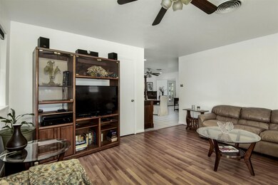 5511 Libbey Ln, Houston, TX 77092 - photo 5