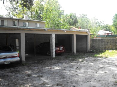 3637 Oak St unit 4, Jacksonville, FL 32205 - photo 2