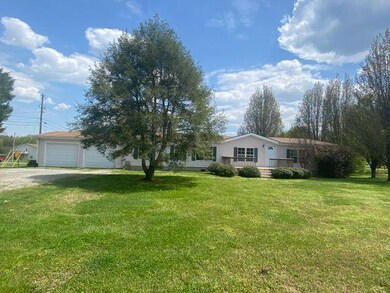 916 Nellie Head Rd, Tunnel Hill, GA 30755 - photo 2