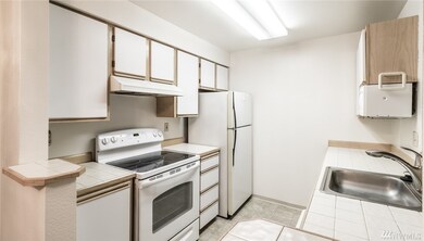 215 100th St SW unit D203, Everett, WA 98204 - photo 5