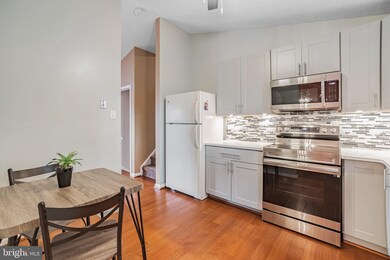 141 Penns Grant Dr, Morrisville, PA 19067 - photo 3