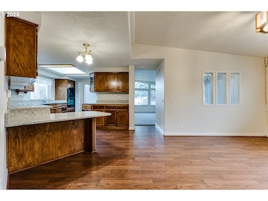 5320 Burke St, Eugene, OR 97402 - photo 6