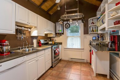 012-Kitchen-5611211-large