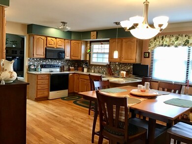 760 Duncan Dr, Aurora, IL 60506 - photo 5